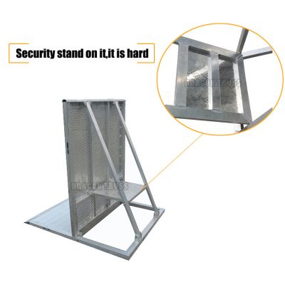 Easy to install safety aluminum crowed barricade for performance